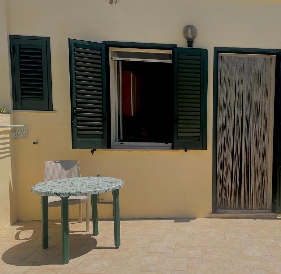La Rondine bed&breakfast Uggiano La Chiesa Exterior foto