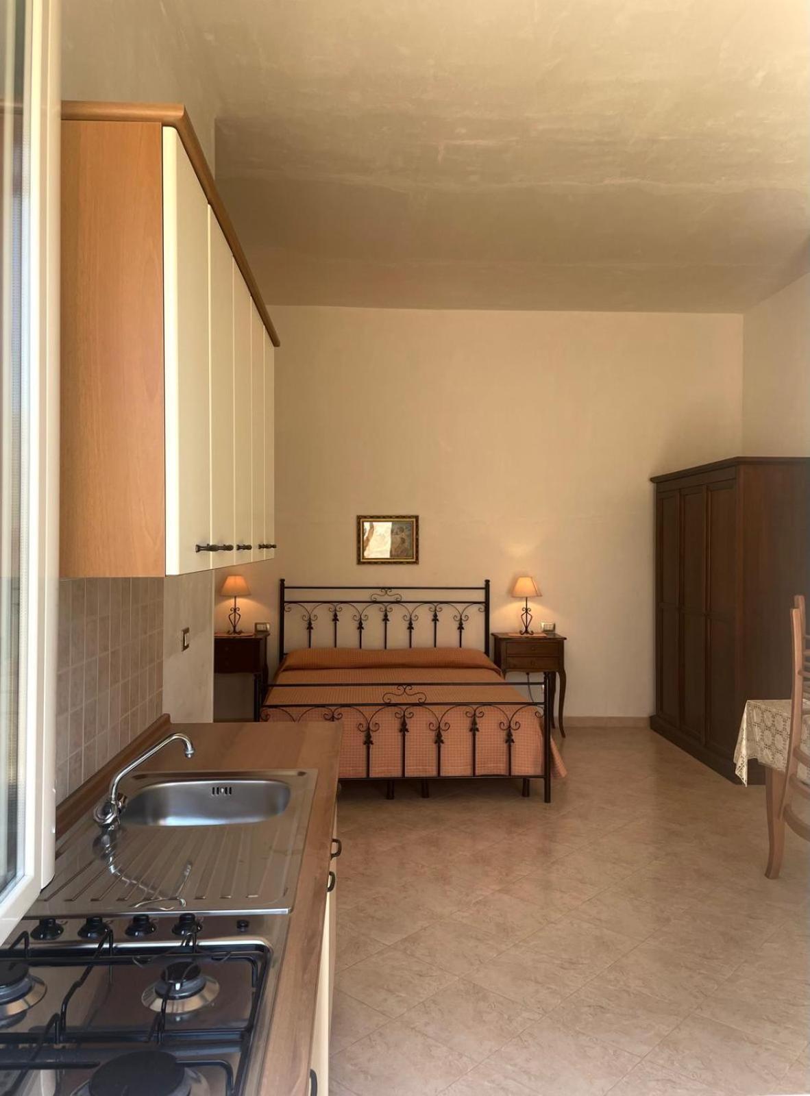 La Rondine bed&breakfast Uggiano La Chiesa Exterior foto